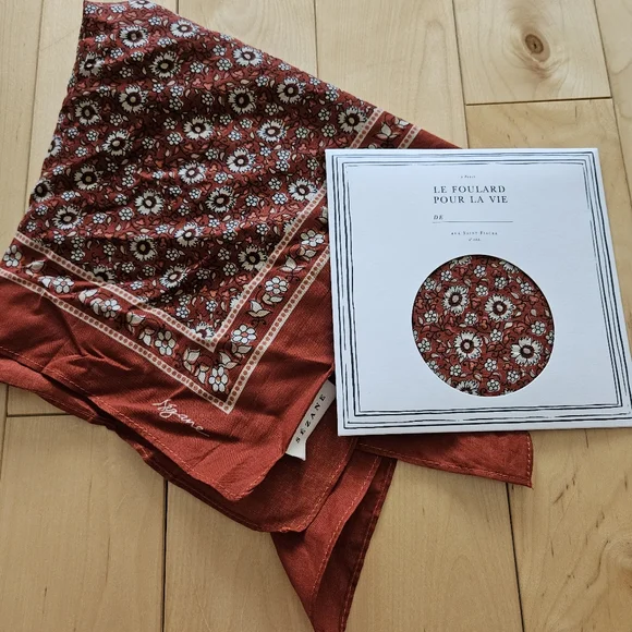 Floral Patterned Scarf - Picture 2 of 3